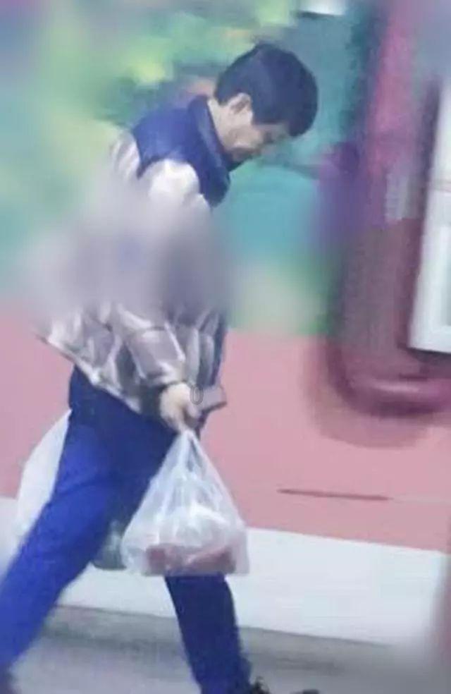 买酸奶送电影票,《非诚勿扰3》扑得惨烈,冯小刚真的过时了